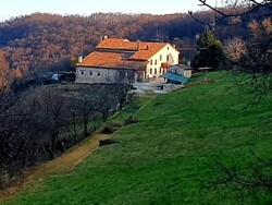fra bosco e cielo presso casa bella pai