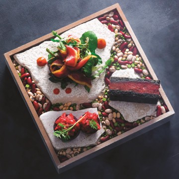 Come in corte Aurora